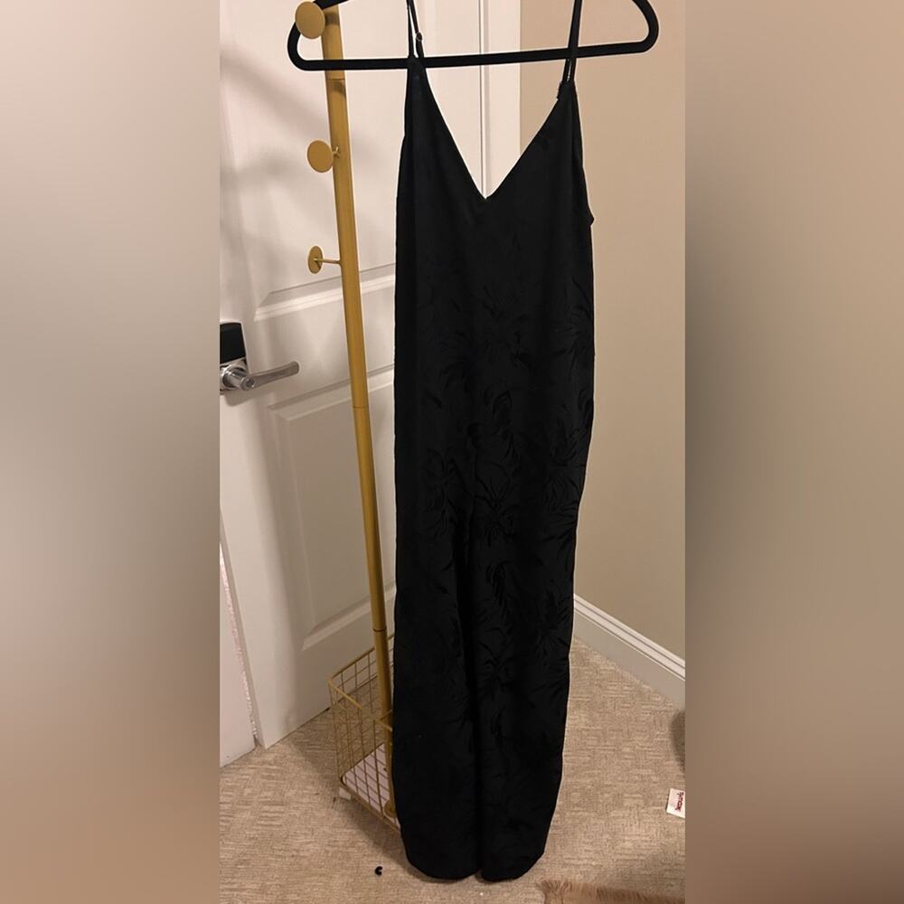 Leith Black Jacquard V-Neck Wide-Leg Jumpsuit – Size Small